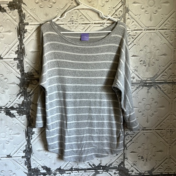 Market & Spruce Tops - Market and spruce striped stretchy batwing top